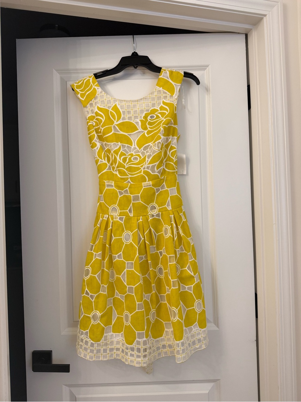 Source Unknown Yellow and White Floral Midi Dress